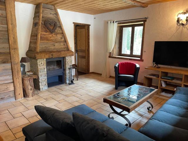 Superbe Apt 3 Ch. à Chamonix - Près des Pistes, 8 Pers., Cheminée - FR-1-343-242