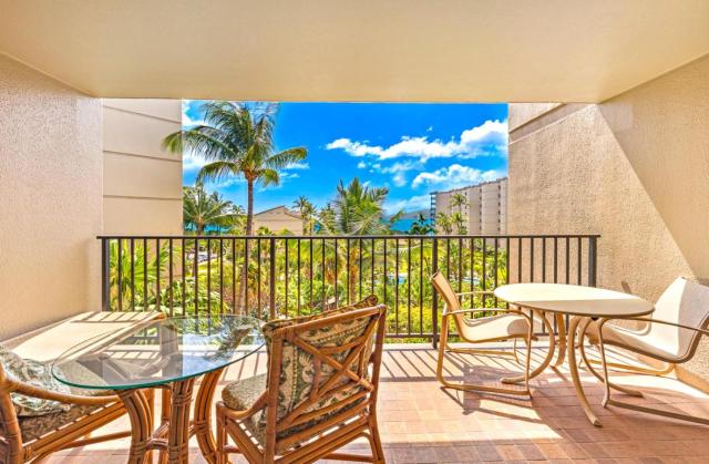 KBM Resorts: Kaanapali Shores KS-535 Ocean View Steps to Pool and Beach Includes Rental Car