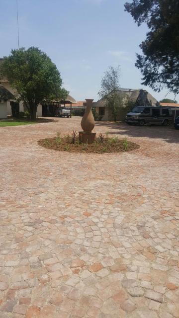 12 On Vaal Drive Guesthouse