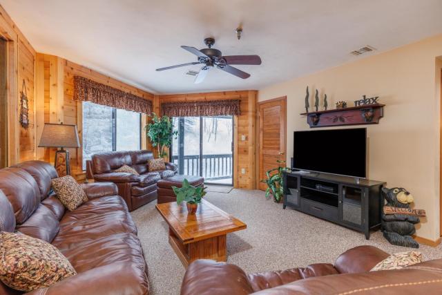 Seven Springs Stoneridge 3 Bedroom Standard Condo, Private Deck condo