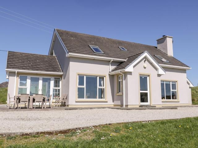 Inverbeg Cottage 1