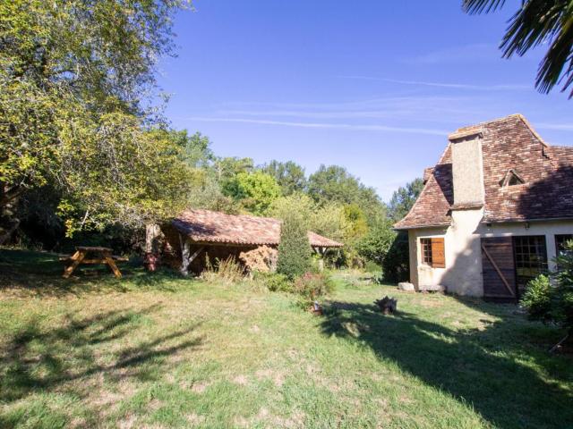 Maison de campagne avec jardin, proche Mussidan, idéale pour couple avec bébé - FR-1-616-231