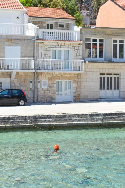 Seaside house for families with children Zavalatica, Korcula - 19045