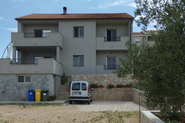 Apartments with a parking space Tkon, Pasman - 19127