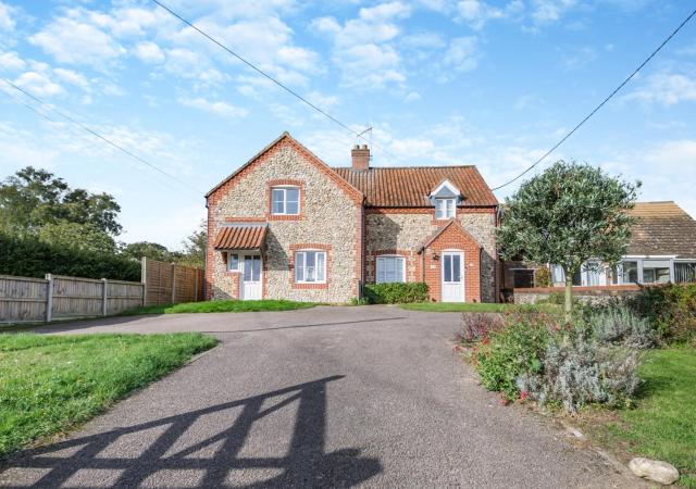 Pebble Cottage