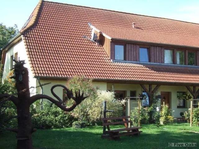 Ferienwohnung in Hohenkirchen mit gemeinschaftlichem Pool, Terrasse und Garten