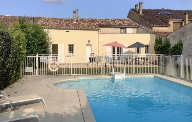 Cozy Home In Saussignac With Kitchen