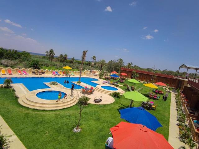 Tunis Pyramids Hotel - فندق اهرامات تونس