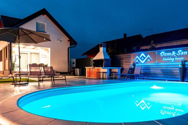 Luxury villa with a swimming pool Varazdin Breg, Zagorje - 20537