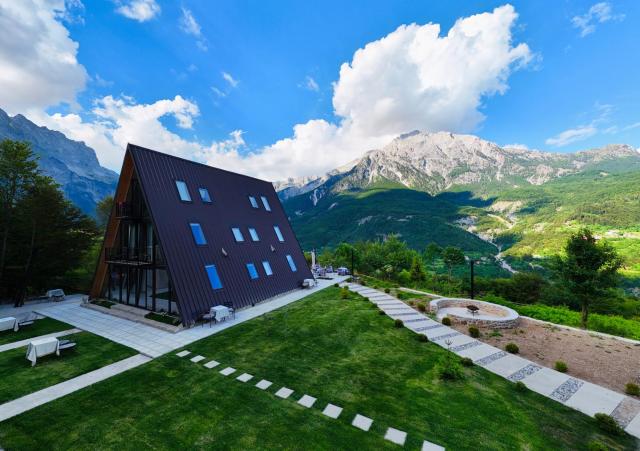 Vidis Chalet Boutique Hotel