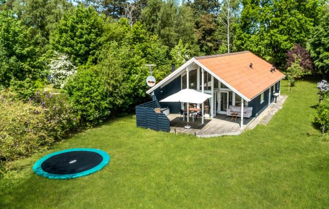 Beautiful Home In Store Fuglede With Wifi