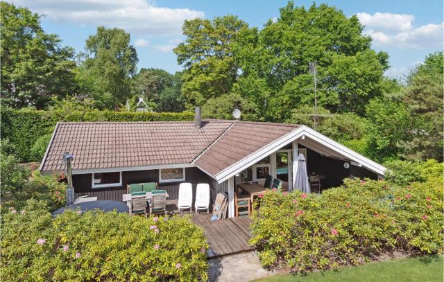 Amazing Home In Hornbæk With Kitchen