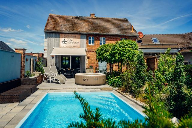 Alte Schmiede mit Sauna, Pool und Whirpool im Außenbereich schönstes Ferienhaus der Lausitz