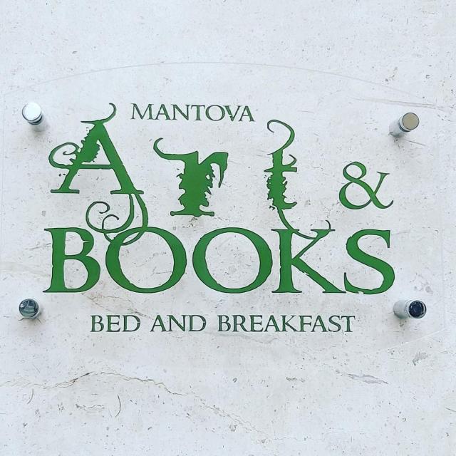 ART & BOOKS bed and breakfast