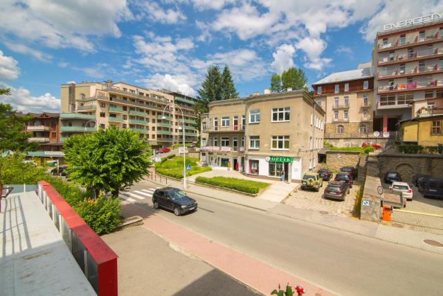 Krynica Apartamenty 100m Duży Apartament, Salon + 3 sypialnie przy Deptaku