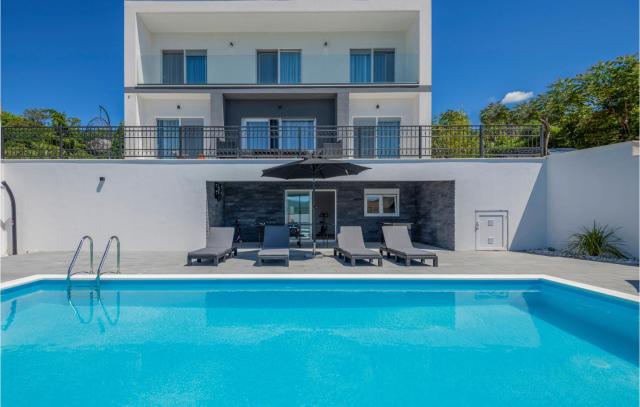 4 Bedroom Amazing Home In Imotski