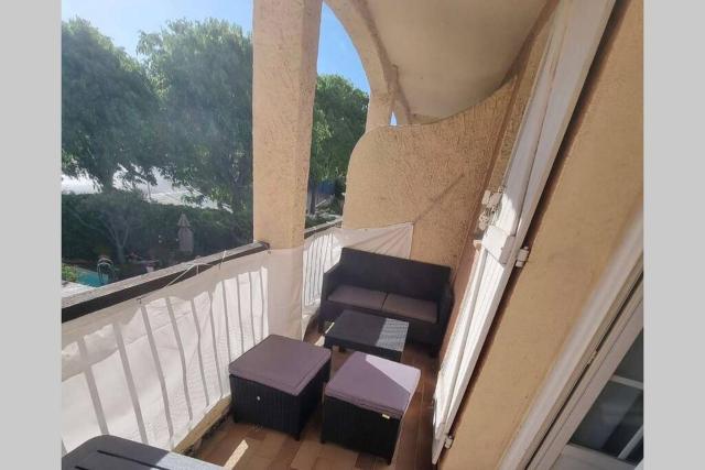 Bel appartement avec balcon et parking privé