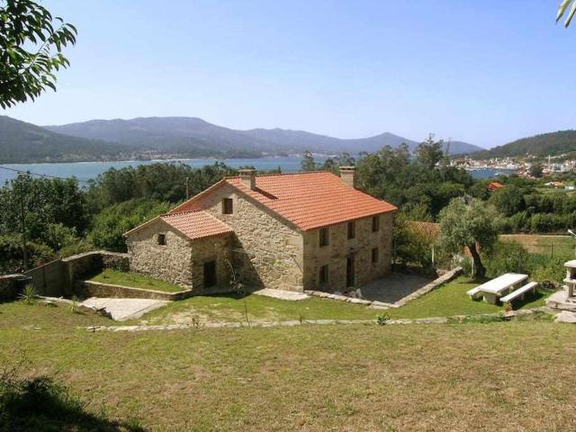 Casa Crina Casa restaurada con finca grande