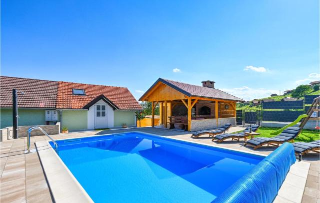 Cozy Home In Vrhi Pregradski With Sauna