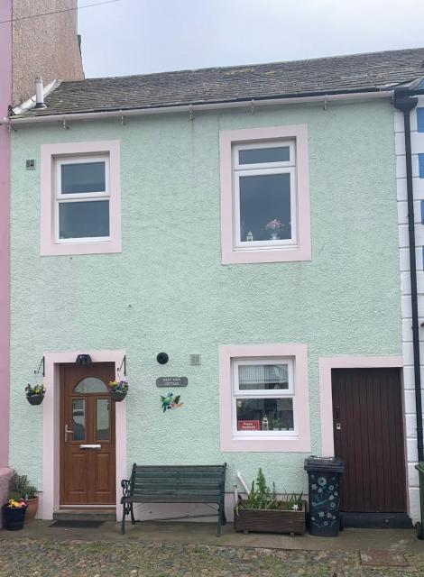 West View Cottage in Seaside Village of Allonby Cumbria