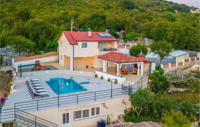 Cozy Home In Nova Sela With Outdoor Swimming Pool