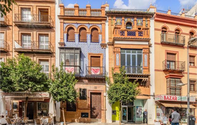 Beautiful Apartment In Sevilla With Wifi