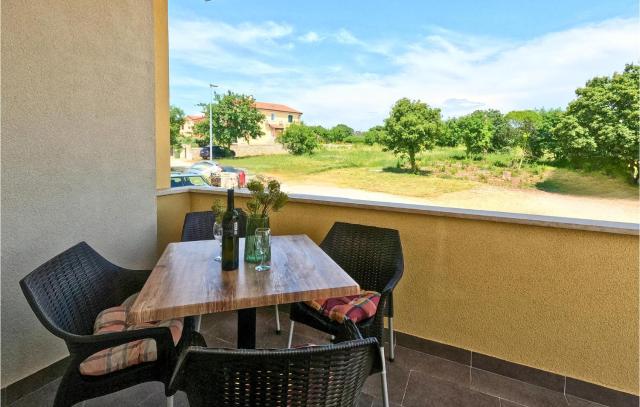 Gorgeous Apartment In Lovrecica With Kitchen