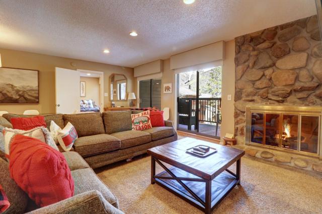 CM216 Copper Mountain Inn 3Br 3Ba condo