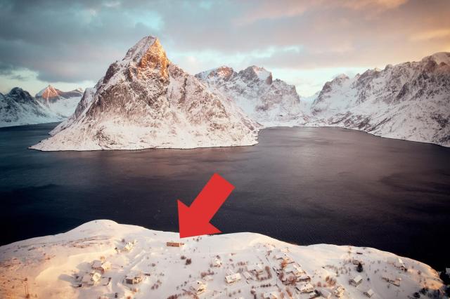 Lofoten panorama luxury home with sauna in Reine