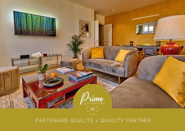 Appartement Montagnon - Les Suites du Palais - Classé 4 étoiles, parking privé, vue cathédrale, 3 chambres, PRIMO C0NCIERGERIE