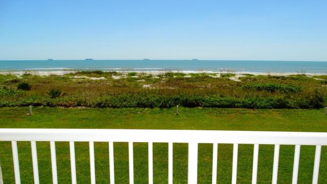 Spanish Main 63- Rare Direct Oceanfront 3 BR Condo!