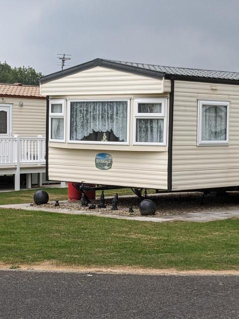 E16 Millfields 6 berth caravan MAX 4 ADULTS Bob family's only and lead person must be over 30