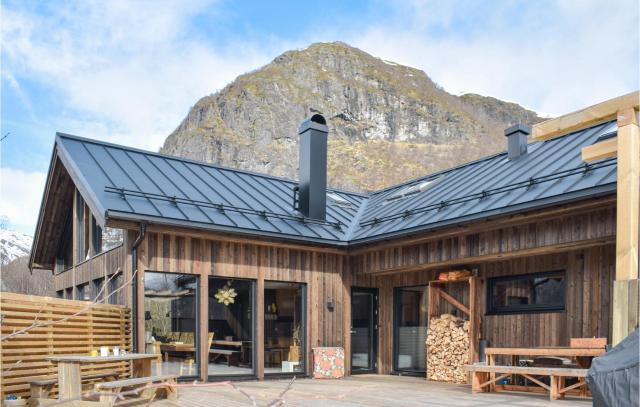 5 Bedroom Nice Home In Hemsedal