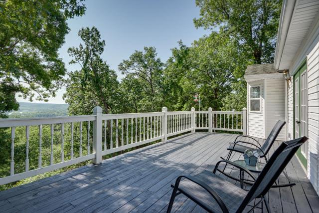 Camdenton Vacation Rental Near Lake of the Ozarks