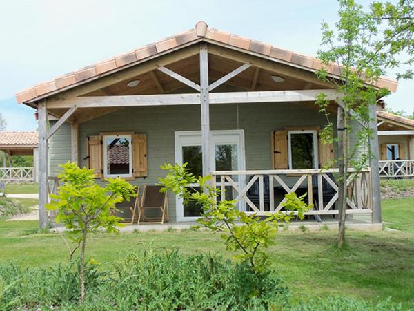 Chalet nature proche lac et à 20 mn des plages en Vendée