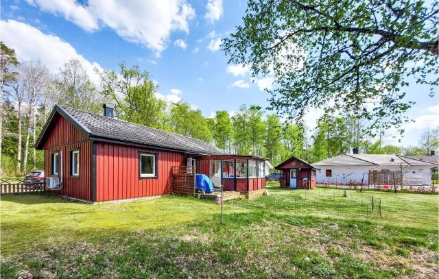 Amazing Home In Ljungby With Harbor View