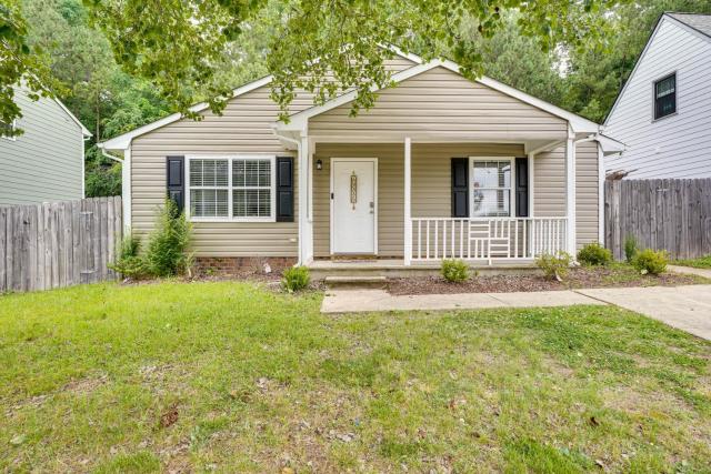 Cozy Vacation Rental about 2 Mi to Downtown Durham!