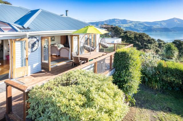 Harbour Views - Akaroa Holiday Home