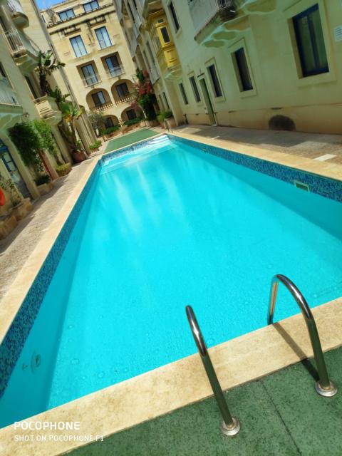 3 bedrooms maisonette with pool