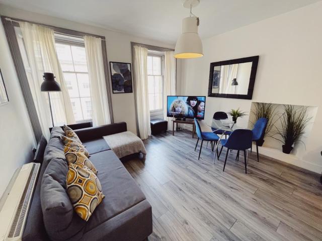 Newcastle City Centre, Two Bedroom, Sleeps 6