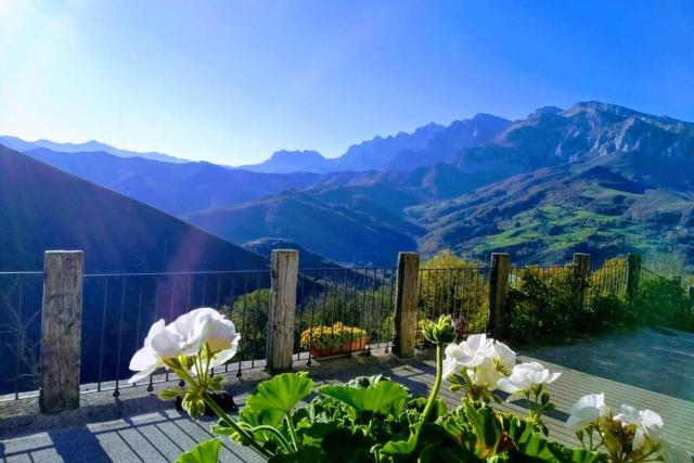 El Mirador de Cobeña II. Aires de Liébana en Picos