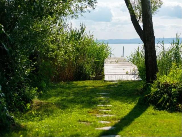 Green Lake House - Private beach at Balaton