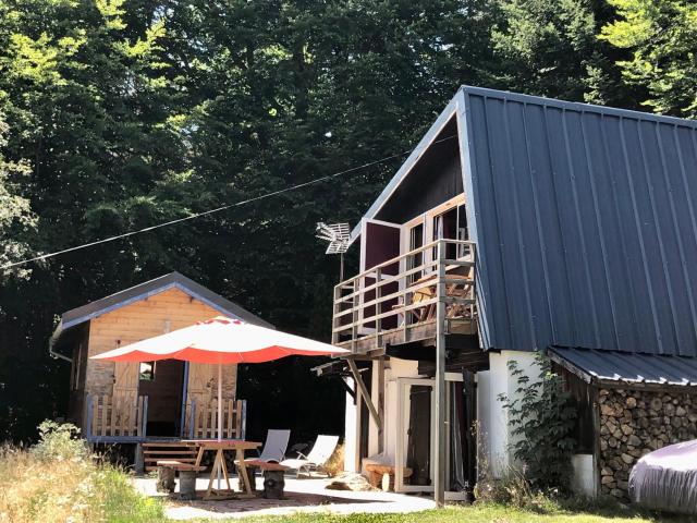 CHARMANT CHALET dans les monts du Forez