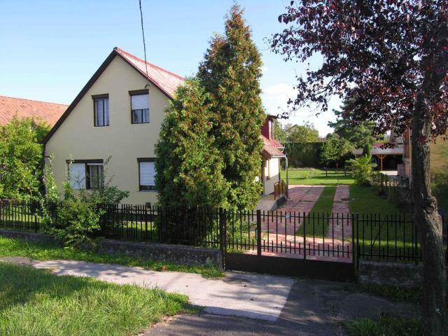 Holiday home Balatonlelle/Balaton 19095