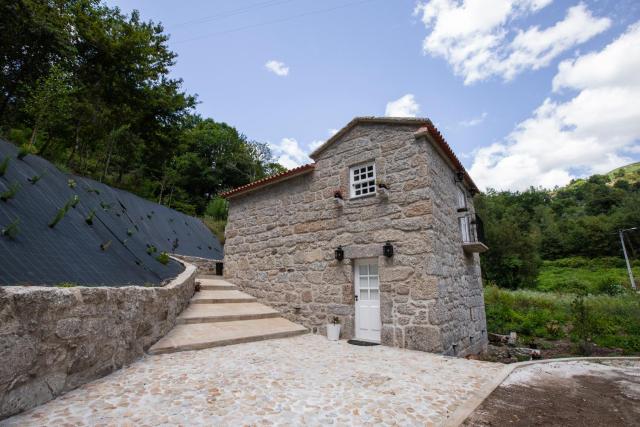 Remarkable 1-Bed Cottage in Arcos de Valdevez