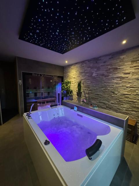 Bed & Wellness Chinel Luxe vakantiehuis met Sauna's en Bubbelbad