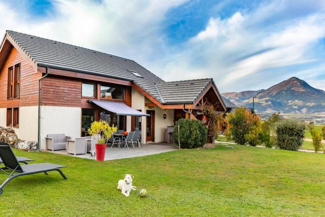 Maison dans les Alpes - Gîte les 12 sommets