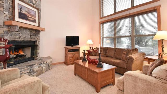 Seven Springs Woodridge 3 Bedroom Premium Condo, Sleeps 7! condo