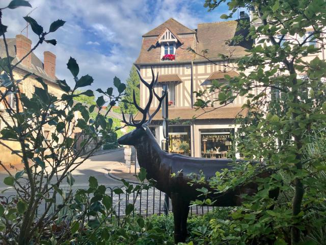 Gite Hotel de maître centre village la Chapelle