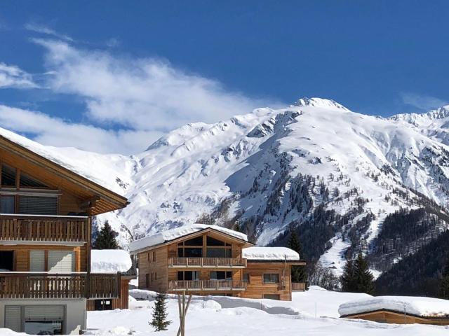 Chalet Breithorn- Perfect for Holiday with Amazing View!